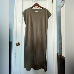 Everlane The Luxe Cotton Side-Slit Tee Dress